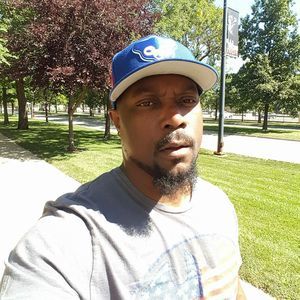 Meet your Posher, Lawrence